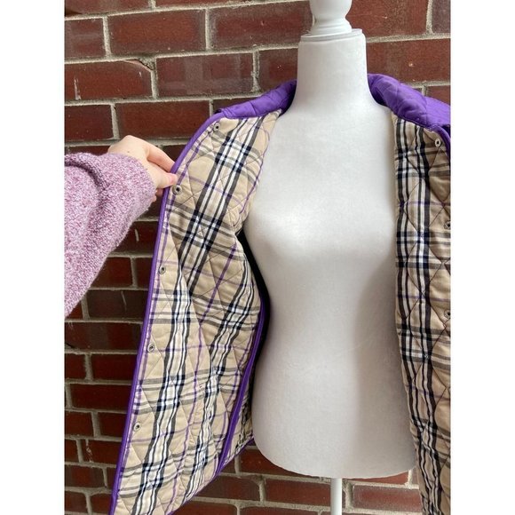 VINTAGE Purple Puffer Jacket with Checkered Lining - Picture 5 of 7